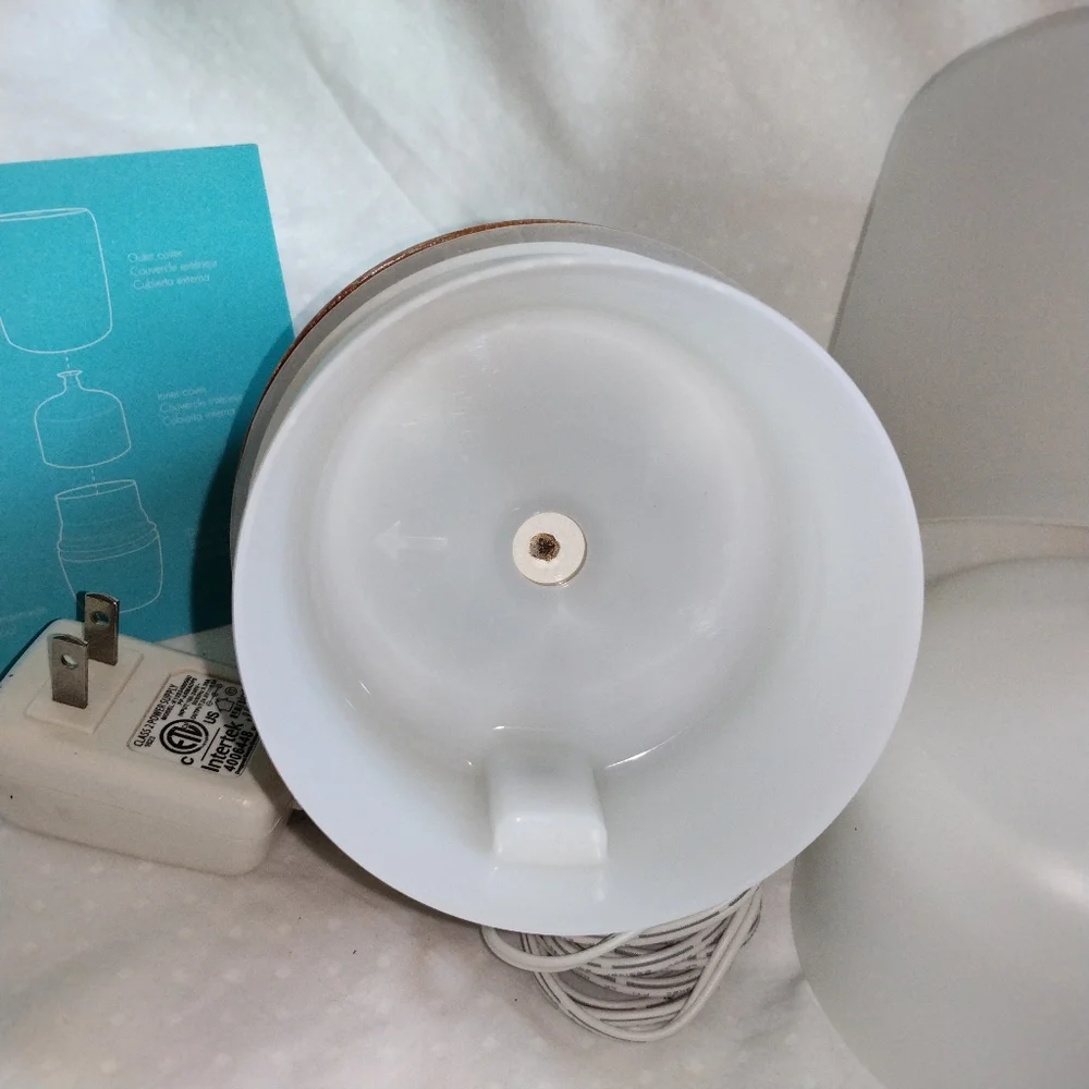 Homedics Color Changing Ultrasonic Aroma Diffuser Relaxing Uplifting Soothing